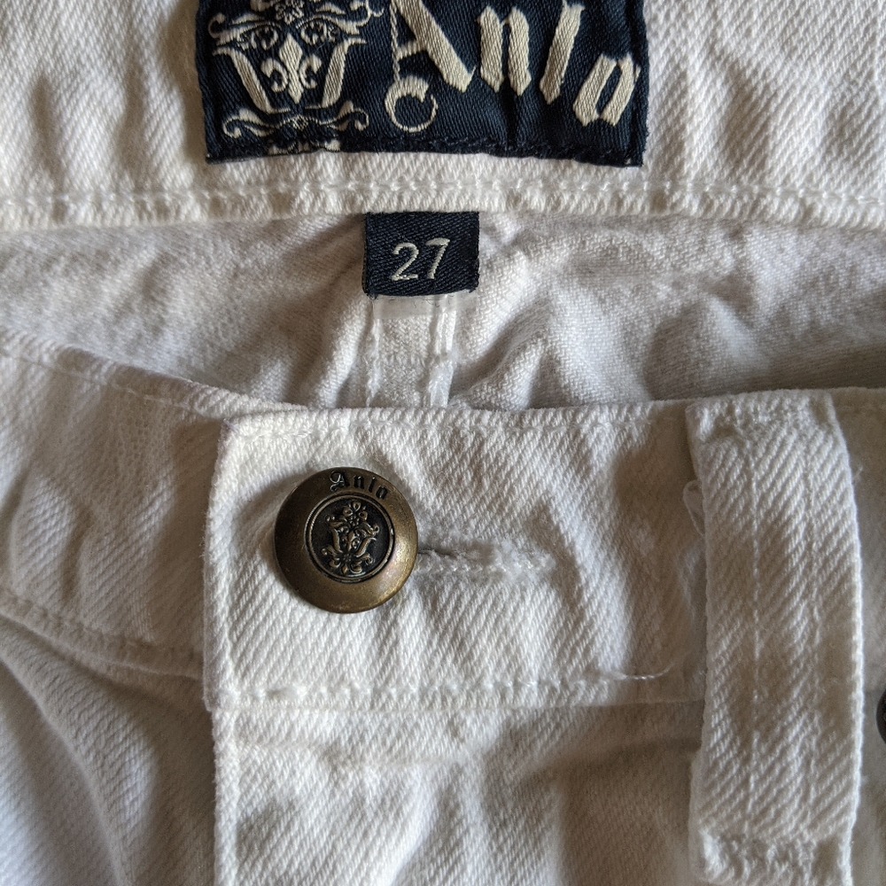Capris - Picture 3 of 4